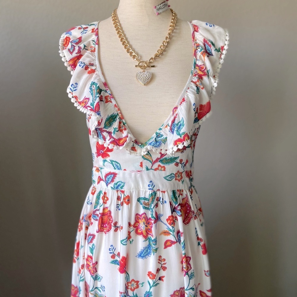 🛍FOREVER 21 Floral Ruffle-trimmed Dress Open-back